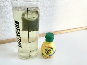 緑茶とポッカレモン